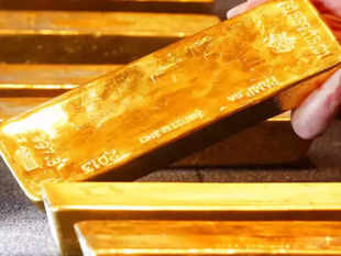 Fed rate hikes and strong US greenback sent gold to multi-month lows